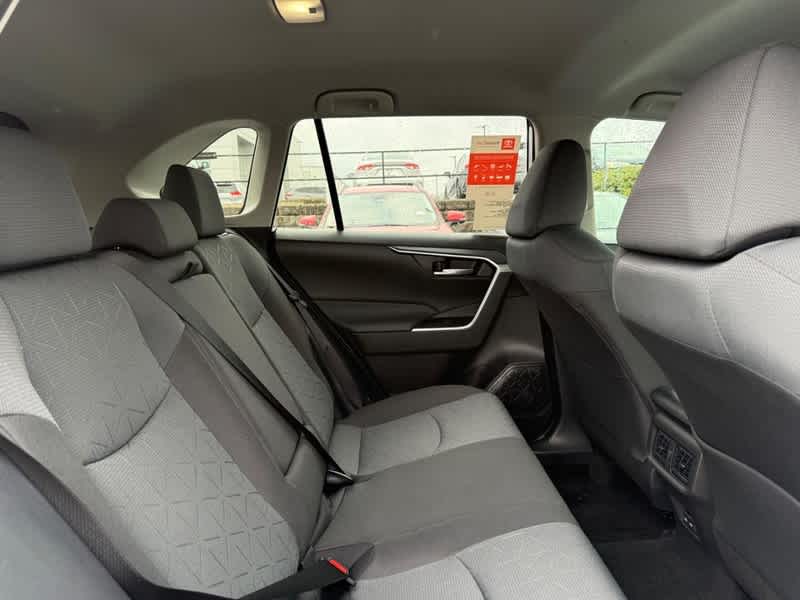 2025 Toyota RAV4 XLE AWD