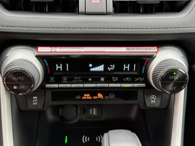 2025 Toyota RAV4 XLE AWD