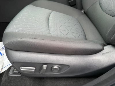 2025 Toyota RAV4 XLE AWD