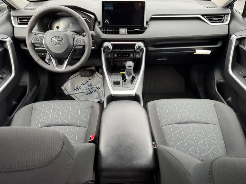 2025 Toyota RAV4 XLE AWD