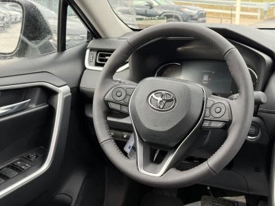 2025 Toyota RAV4 XLE AWD
