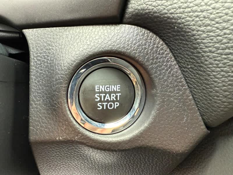 2025 Toyota RAV4 XLE AWD