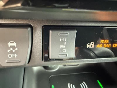 2025 Toyota RAV4 XLE AWD