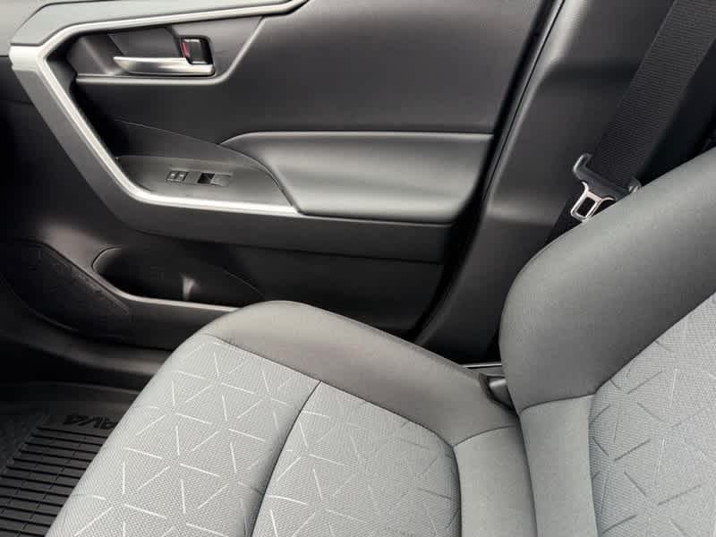 2025 Toyota RAV4 XLE AWD