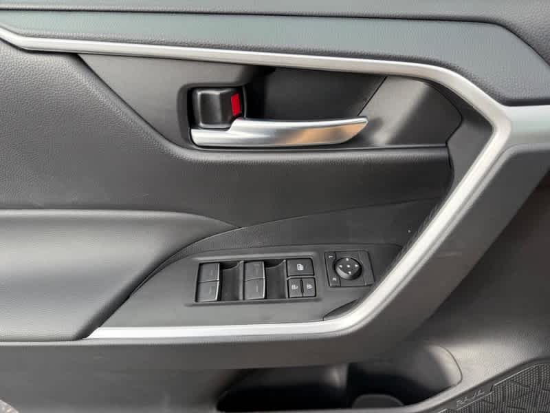 2025 Toyota RAV4 XLE AWD