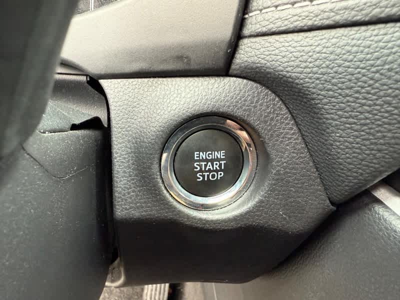 2025 Toyota RAV4 XLE AWD