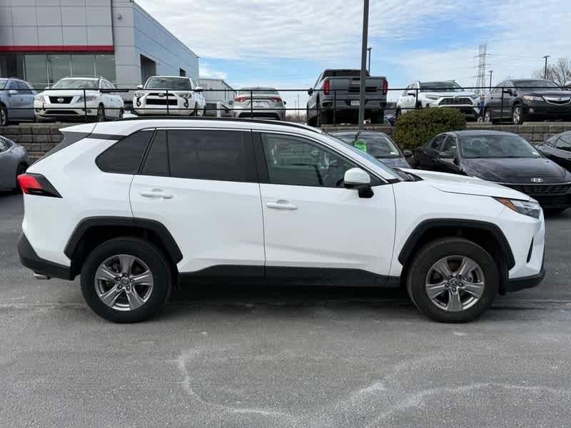 2025 Toyota RAV4 XLE AWD