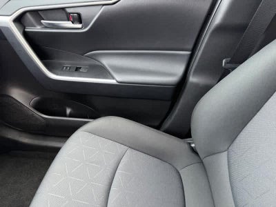 2025 Toyota RAV4 XLE AWD