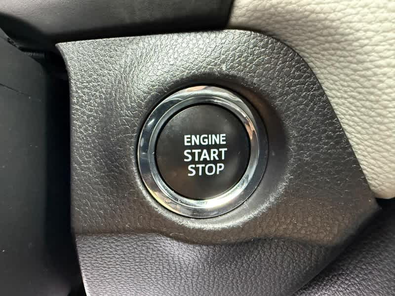 2025 Toyota RAV4 XLE AWD