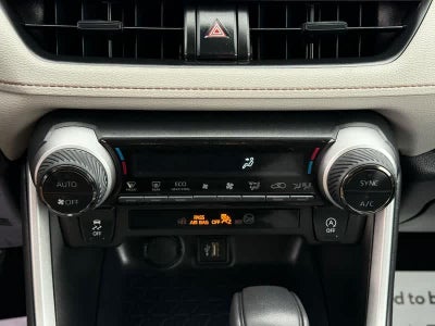 2025 Toyota RAV4 XLE AWD