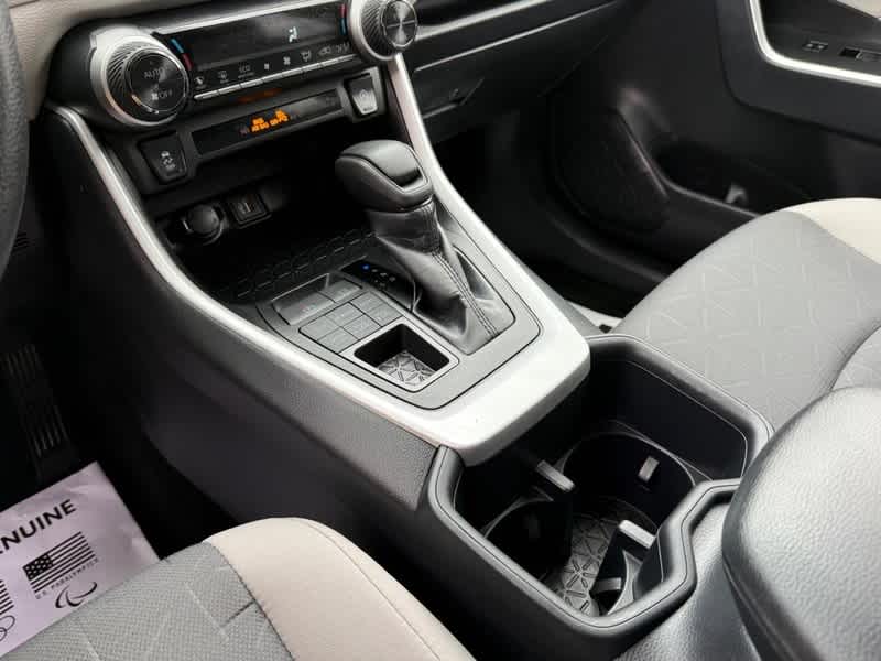 2025 Toyota RAV4 XLE AWD