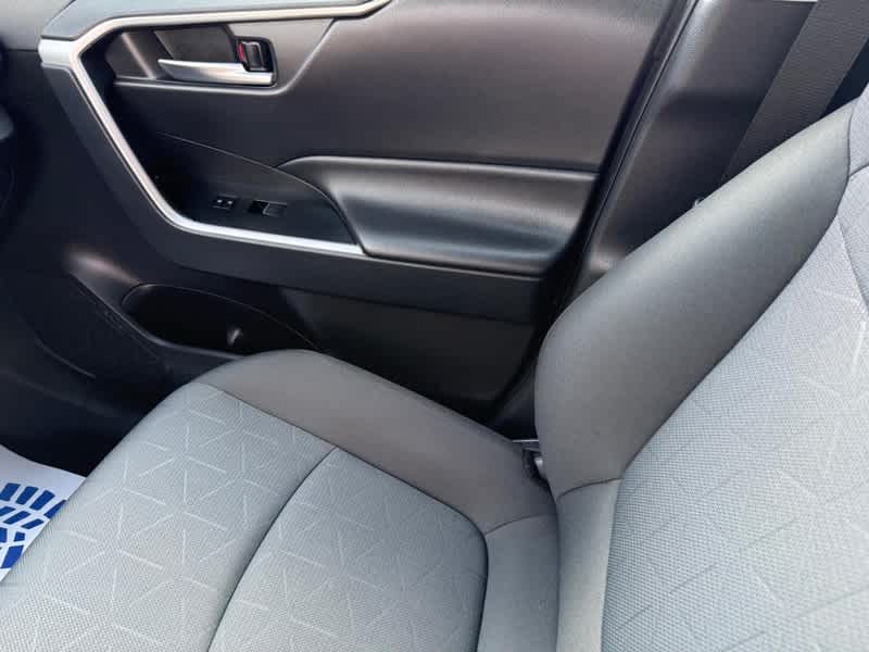 2025 Toyota RAV4 XLE AWD