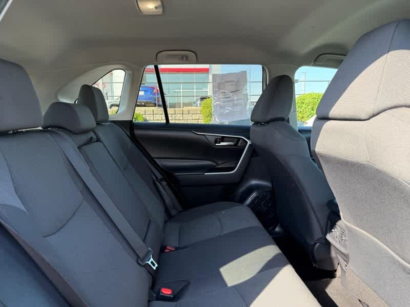 2024 Toyota RAV4 XLE AWD