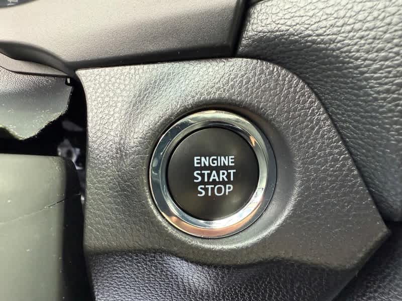 2025 Toyota RAV4 XLE AWD