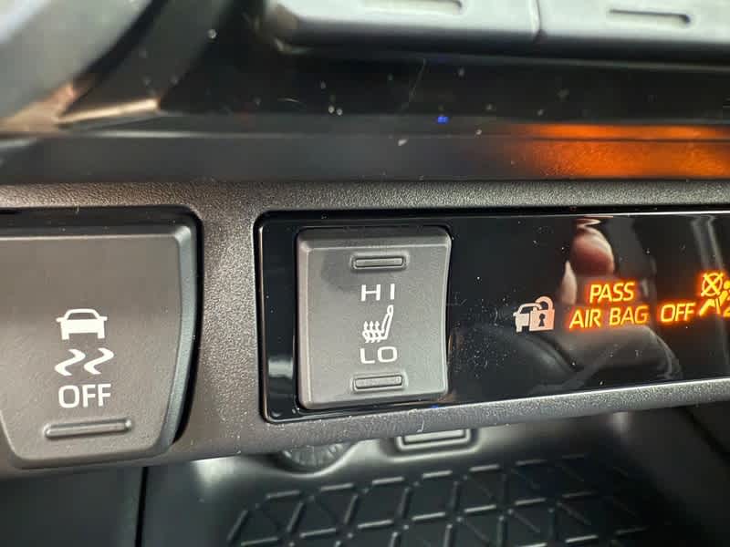 2025 Toyota RAV4 XLE AWD