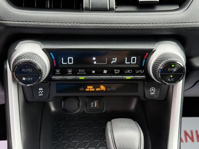 2025 Toyota RAV4 XLE AWD