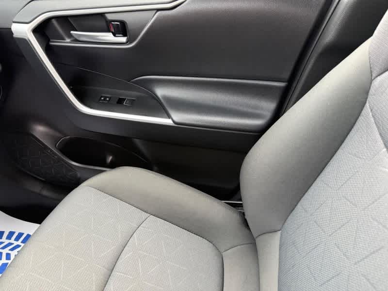 2025 Toyota RAV4 XLE AWD