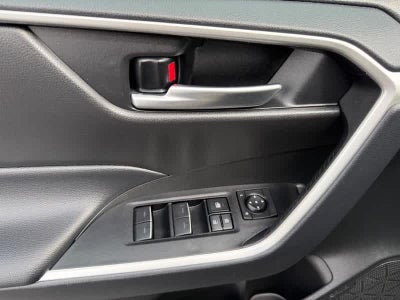 2025 Toyota RAV4 XLE AWD