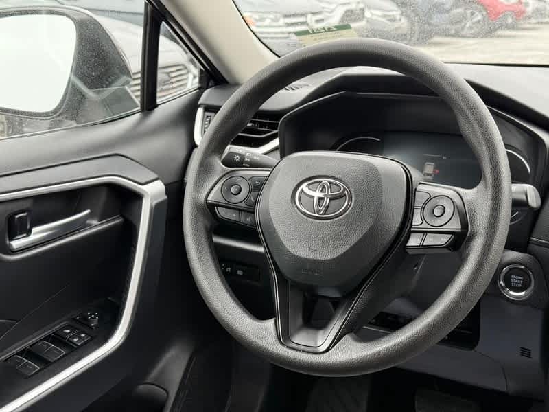 2025 Toyota RAV4 XLE AWD