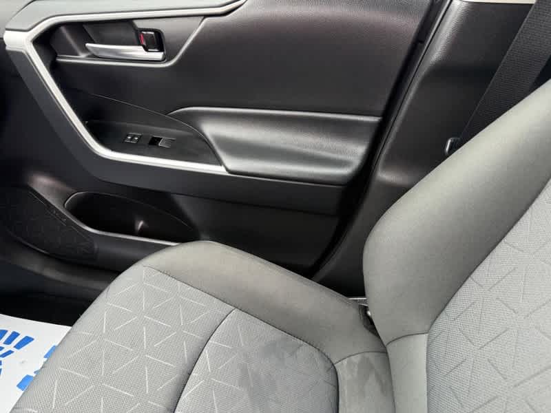 2025 Toyota RAV4 XLE AWD