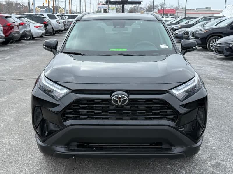 2025 Toyota RAV4 XLE AWD