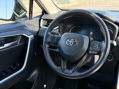 2025 Toyota RAV4 XLE AWD