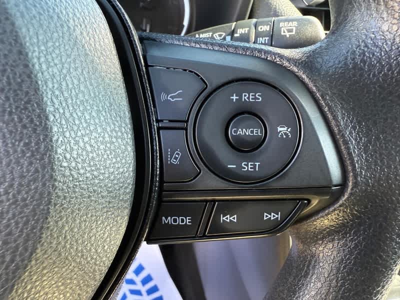 2025 Toyota RAV4 XLE AWD