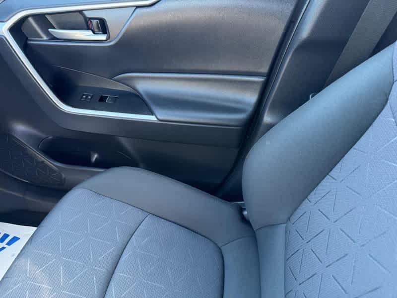 2025 Toyota RAV4 XLE AWD