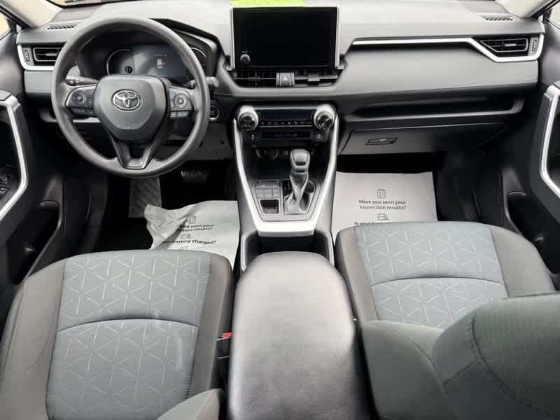 2025 Toyota RAV4 XLE AWD