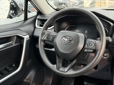 2025 Toyota RAV4 XLE AWD
