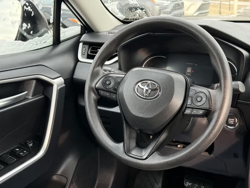 2025 Toyota RAV4 XLE AWD