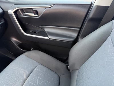 2025 Toyota RAV4 XLE AWD