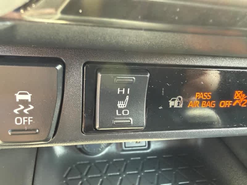 2025 Toyota RAV4 XLE AWD