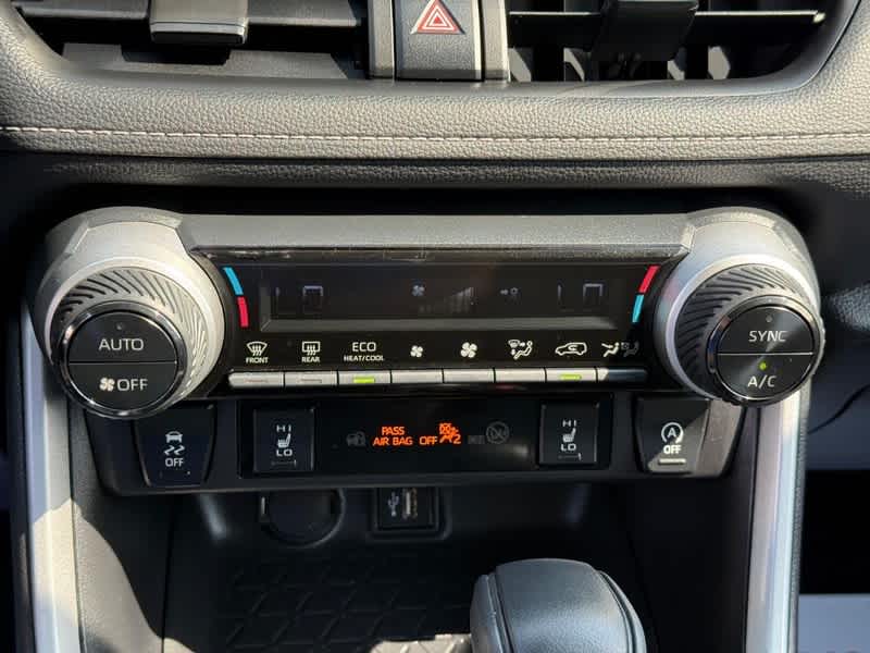 2025 Toyota RAV4 XLE AWD