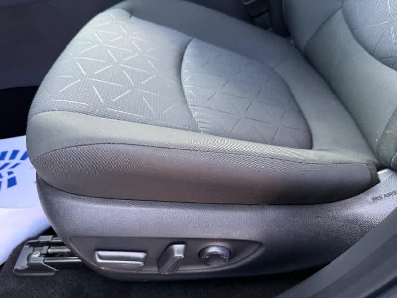 2025 Toyota RAV4 XLE AWD