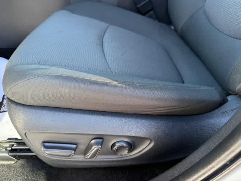 2025 Toyota RAV4 XLE AWD