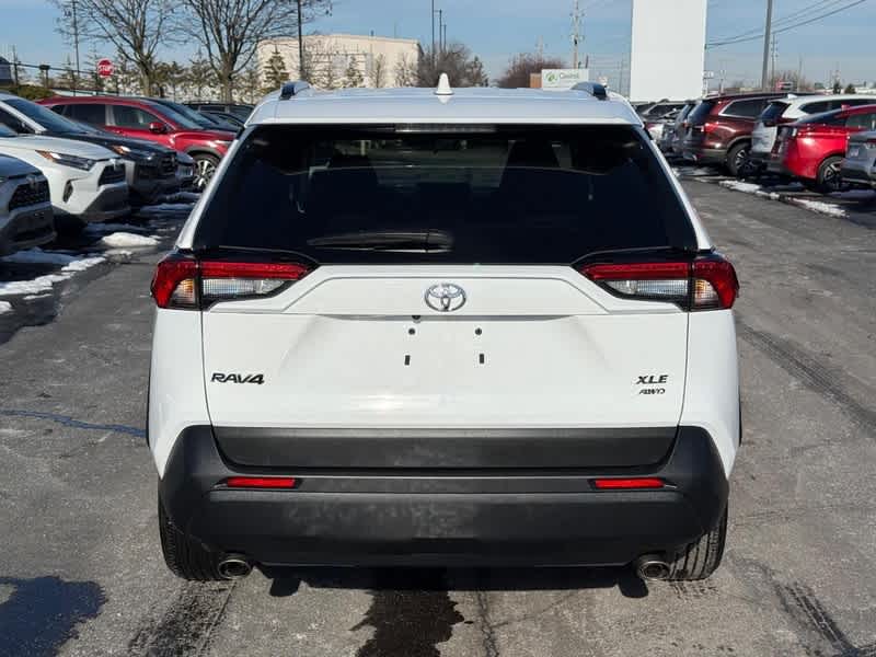2025 Toyota RAV4 XLE AWD