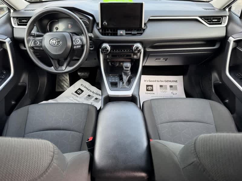 2025 Toyota RAV4 XLE AWD