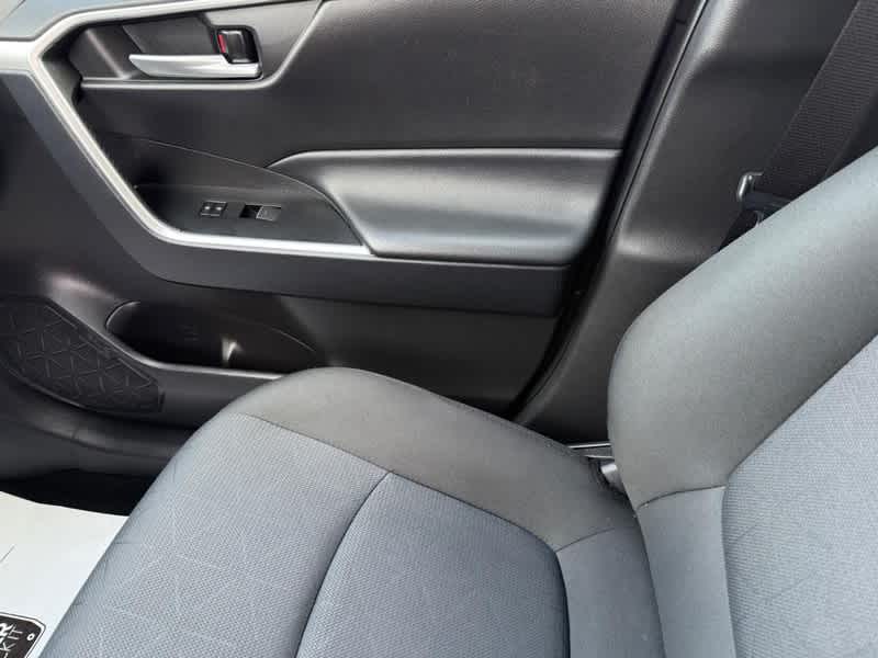 2025 Toyota RAV4 XLE AWD