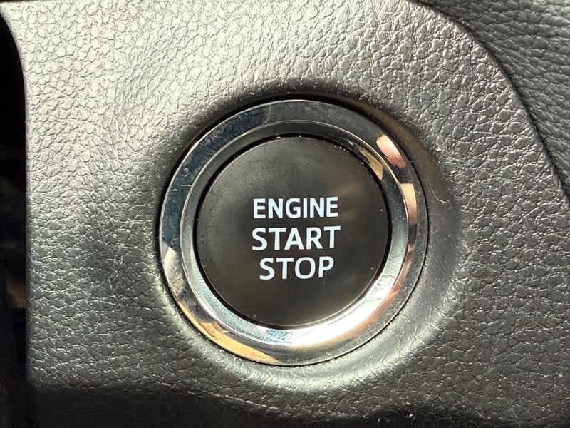 2025 Toyota RAV4 XLE AWD