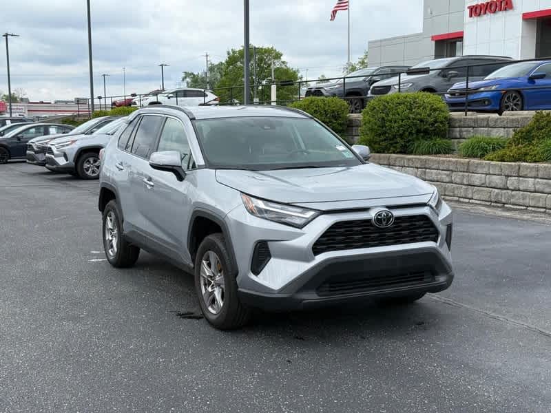 2025 Toyota RAV4 XLE AWD