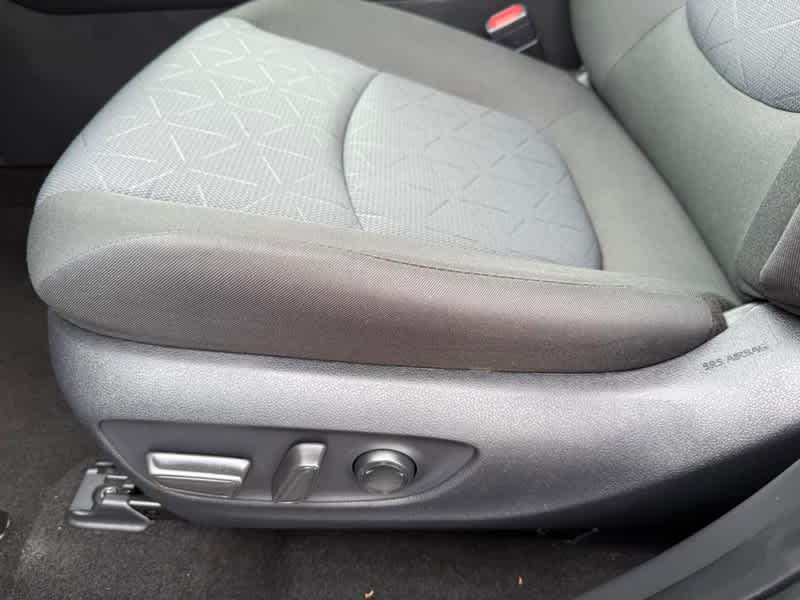 2025 Toyota RAV4 XLE AWD