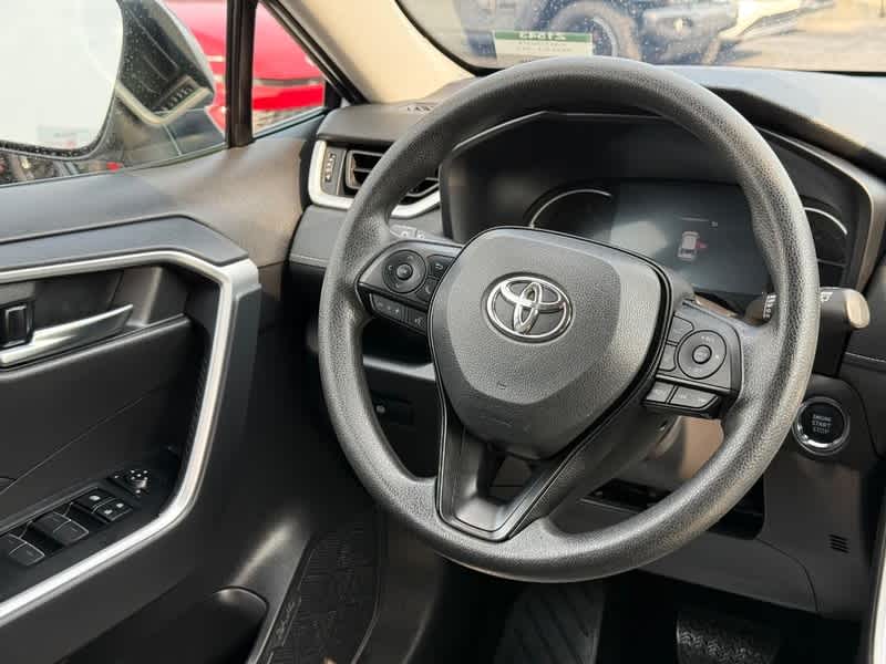 2025 Toyota RAV4 XLE AWD