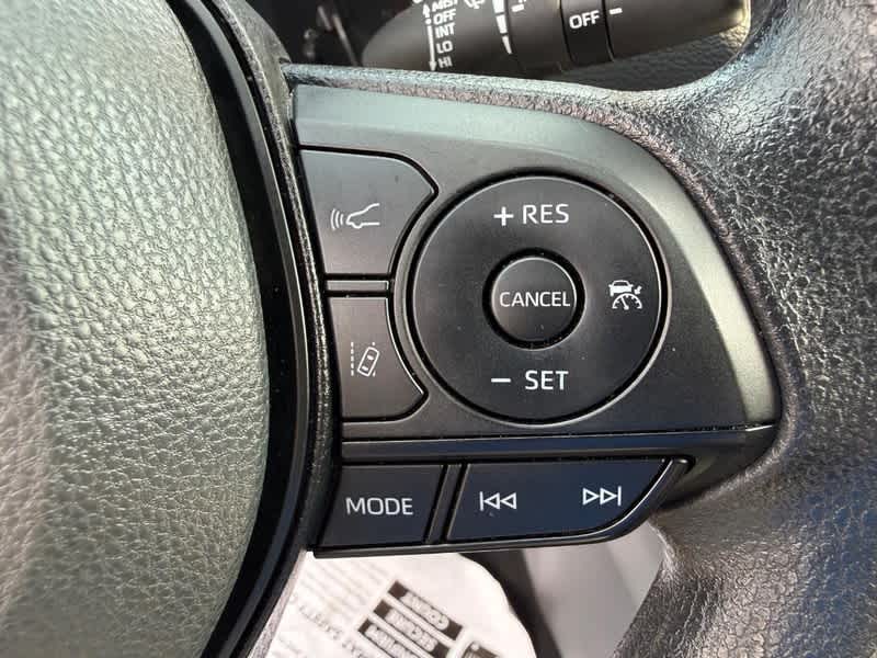 2025 Toyota RAV4 XLE AWD