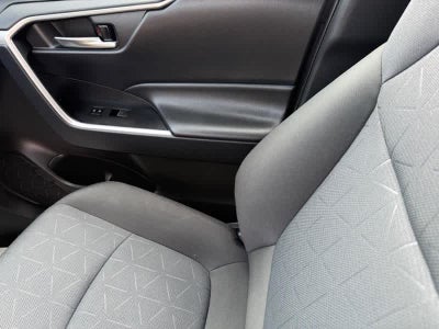 2025 Toyota RAV4 XLE AWD