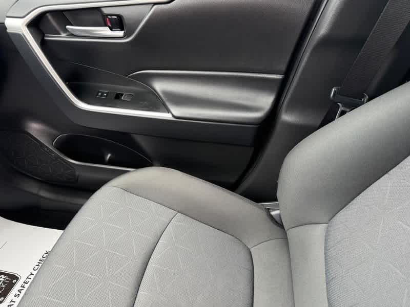 2025 Toyota RAV4 Hybrid XLE AWD