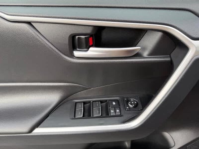 2025 Toyota RAV4 Hybrid XLE AWD