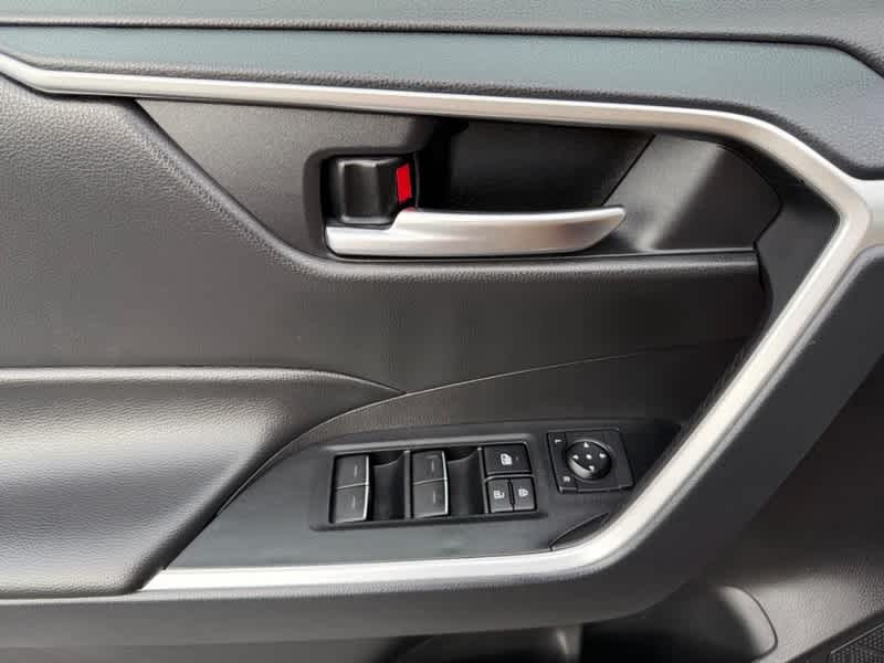 2025 Toyota RAV4 Hybrid XLE AWD