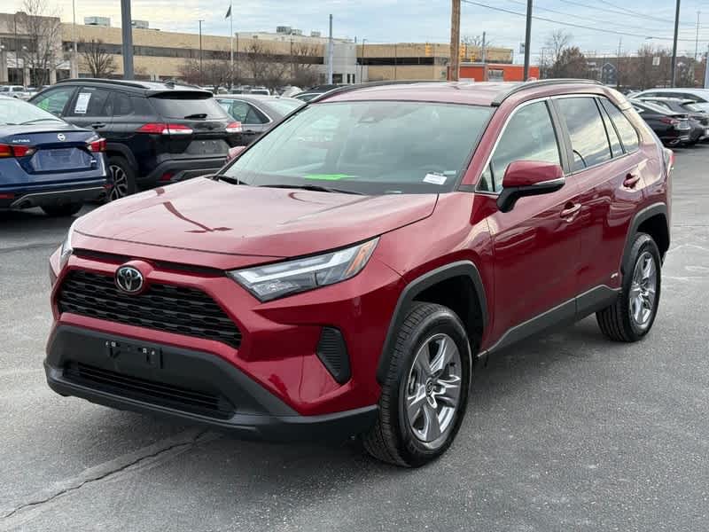 2025 Toyota RAV4 Hybrid XLE AWD