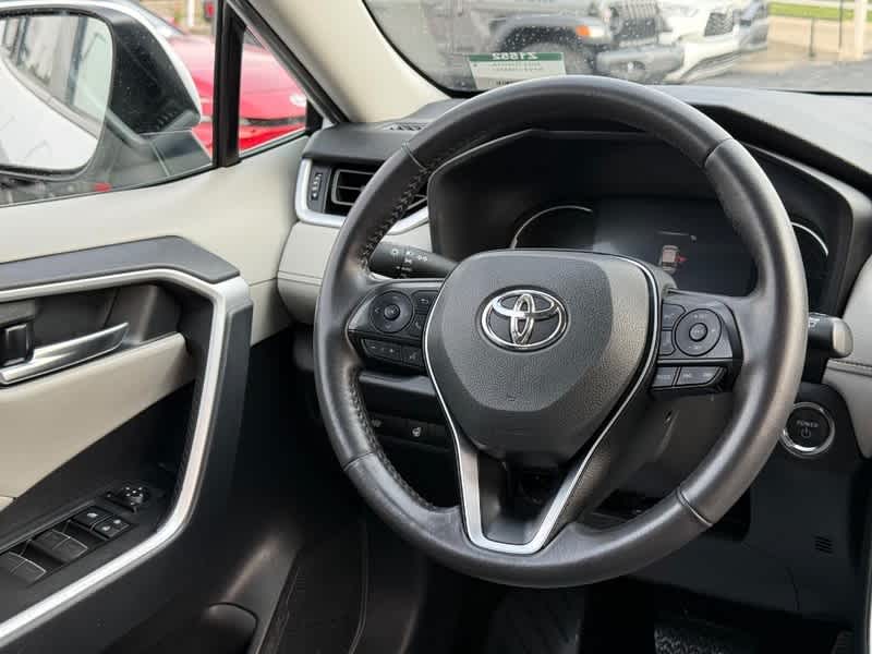 2025 Toyota RAV4 Hybrid XLE AWD